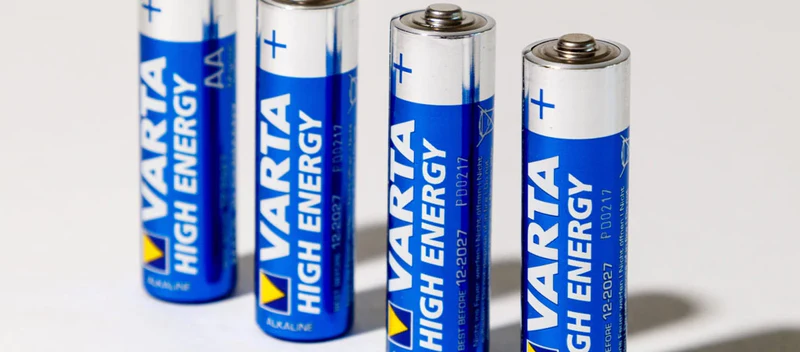 standaard batterijen, alkaline batterijen, NiMh batterijen, loodbatterijen, VARTA, DURACELL, PROCELL, ENERGIZER, AA batterij, AAA batterij